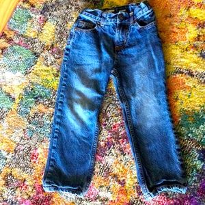 OshKosh Boy Size 4 Straight Leg Bambin Jeans